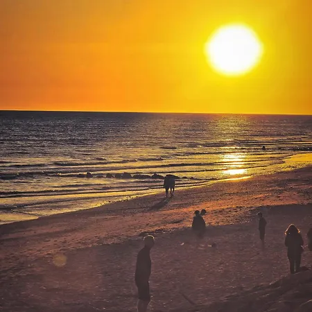 Face 4 Personnes Linge De Maison Et Papier Toilette Non Fournis *