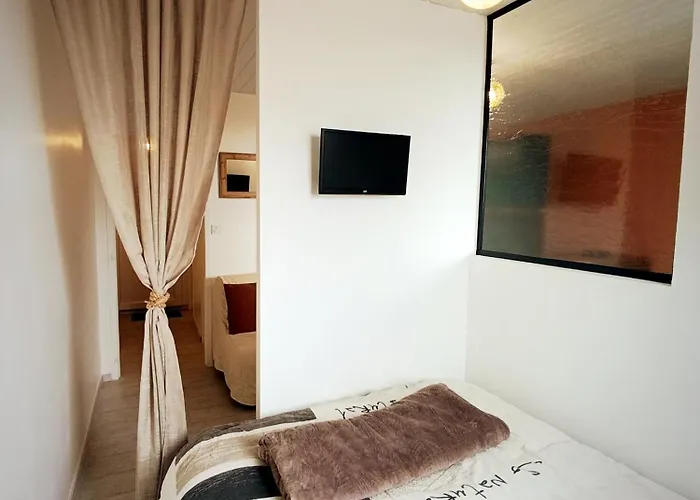 Face 4 Personnes Linge De Maison Sur Demande *